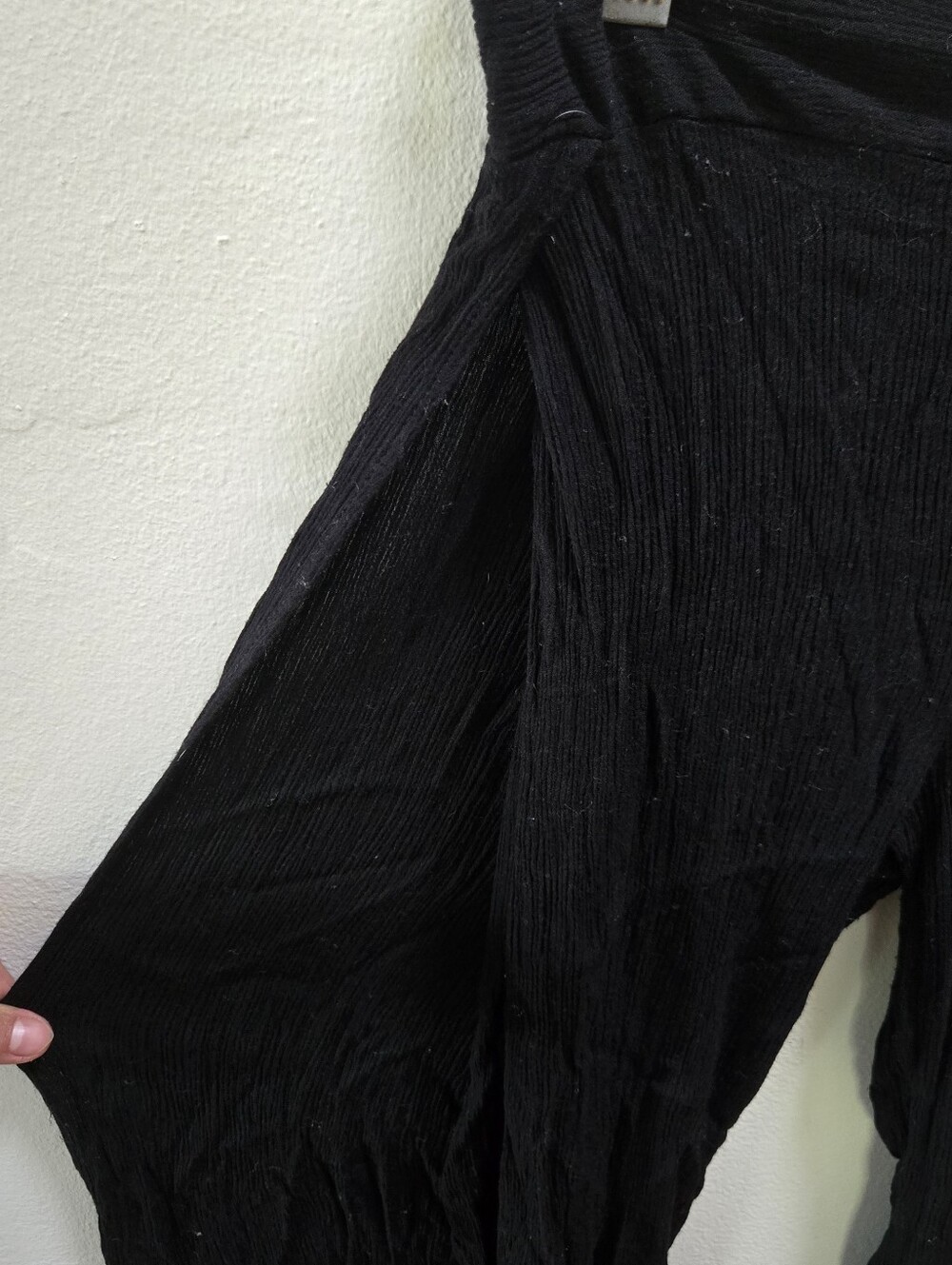 Mudd Textured Split Pants - Picture 3 of 4